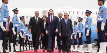 Israel-Iran War: Vance Meets Pakistan PM Sharif on Sidelines Ahead of Ceasefire Talks