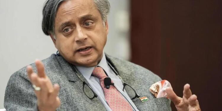 Shashi Tharoor’s Gunman, Driver Attacked By Group of Miscreants in Kerala’s Malappuram; 1 held