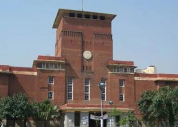 Bomb Scare at Delhi University: Ramjas, Miranda House Receive Threats Via Emails; Campuses Evacuated