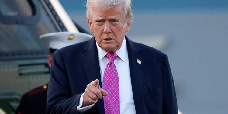 Trump Says US Sent Guns to Iranian Protesters, Alleges ‘Kurds Kept Weapons Sent’