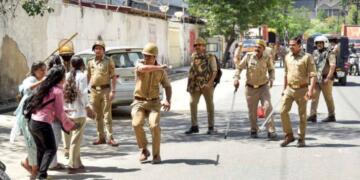 Arson, Vandalism, Clashes: UP CM Yogi Adityanath Govt to Raise Minimum Wages for Factory Workers After Violent Noida Protests