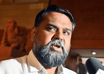 From Controversy to Campaign Trail: ‘ Senthil Kumar’ Seeks Temple Blessings Amid Electoral Shift