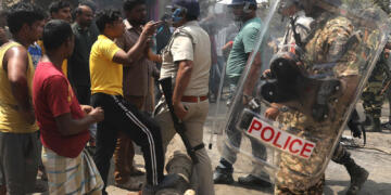 SIR Violence Erupts in Malda: Police Attacked, Vehicles Torched as Protests Spiral