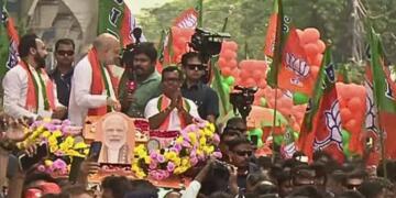 Large turnout witnessed during Amit Shah’s campaign roadshow in Kolkata.