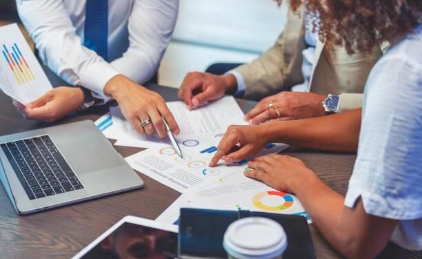 How Financial Security Boosts Employee Performance and Engagement at Work?