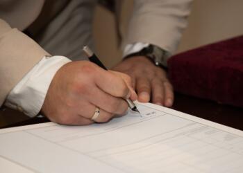 Bank Guarantee Process: Ensuring Trust in Tenders, Contracts, and Trade Agreements