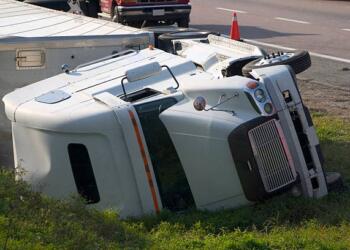 What Drivers Should Know About Oversized Load Truck Accidents