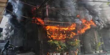 South Delhi Restaurant Fire Kills 21 as Blaze Engulfs Eatery; Modi Announces ₹2 Lakh Compensation for Victims’ Families