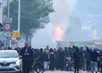 Refugee’s Involvement in Stabbing Incident Sparks Belfast Riots, Britain’s Immigration Crisis Returns to the Spotlight
