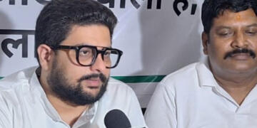 Nav Yuvak Dal founder Bharat Katyayan addressed a press conference.