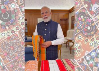 National Handloom Day 2026: PM Modi Salutes India’s Weavers, Ministry Confers Awards at Rashtrapati Bhavan