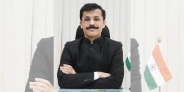 Maharashtra’s Real-Life ‘Singham’: The Untold Story of Tukaram Mundhe, the IAS Officer India Can’t Stop Talking About