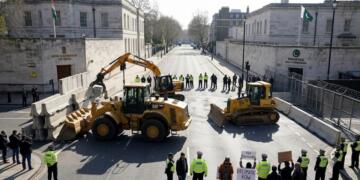 India Removes Security Barricades Outside Pakistan High Commission in Delhi