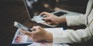Stock SIP vs Mutual Fund SIP: Benefits & Risks!