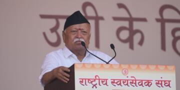 Mohan Bhagwat Warns ‘Regime Change’ Will Not Succeed in India, Praises Pilot Smit Machchhar