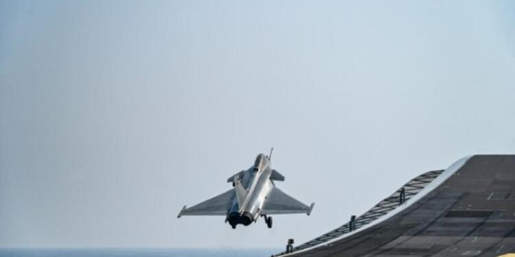 Why a Rafale Landing on INS Vikrant Is Harder Than It Looks