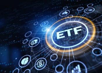 One Year of Altcoin ETFs: Inflows vs Price for Every Spot Fund
