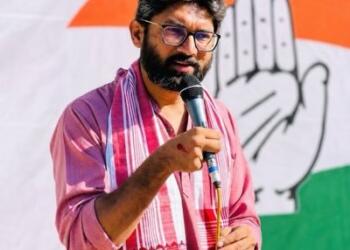 Jignesh Mevani Faces Questions After Viral Gujarat Meeting Video Sparks Voting, Money Allegations