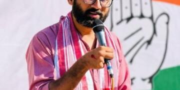 Jignesh Mevani Faces Questions After Viral Gujarat Meeting Video Sparks Voting, Money Allegations