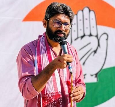 Jignesh Mevani Faces Questions After Viral Gujarat Meeting Video Sparks Voting, Money Allegations